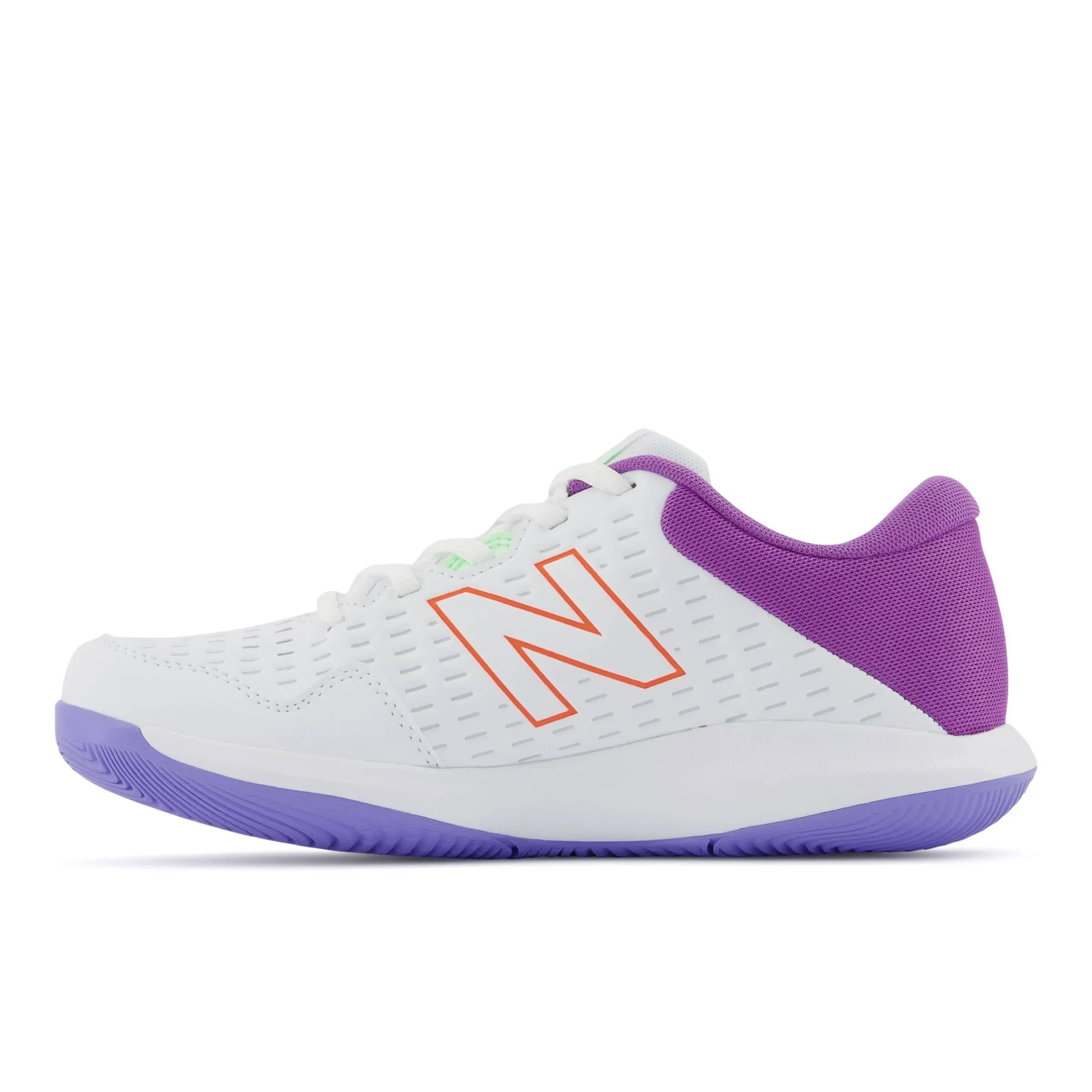 New Balance Women's 696 V4 Hard Court Tennis Shoe