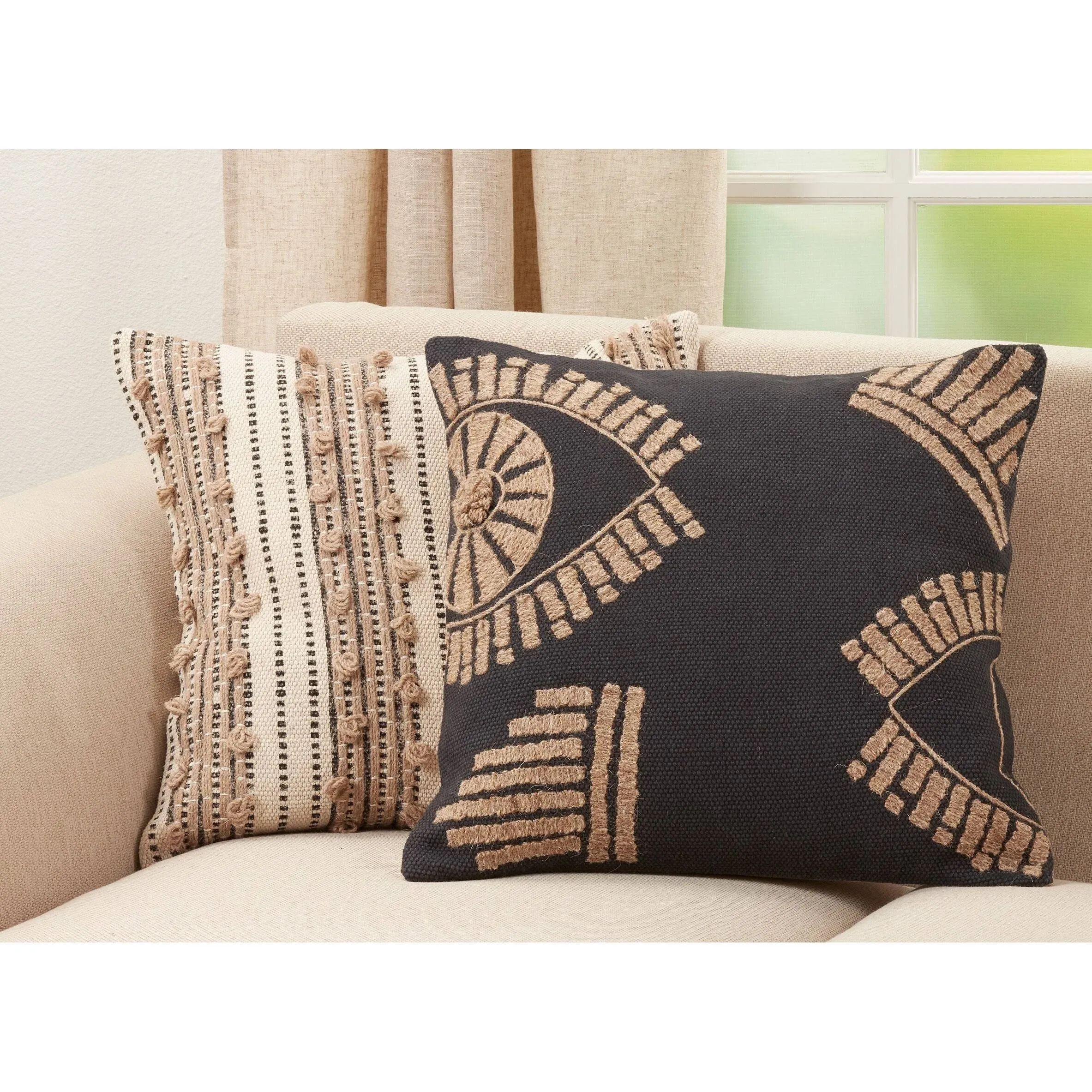 Saro Lifestyle Eye Embroidered Decorative Pillow Cover, Black, 20"