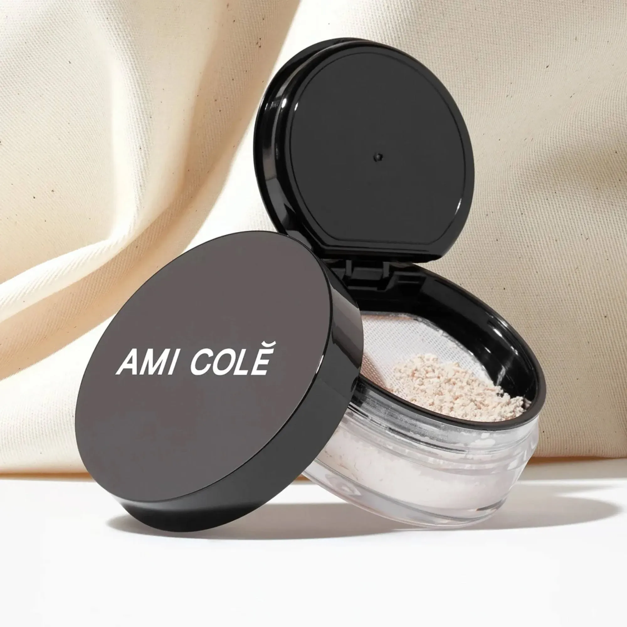 Ami Colé Skin Melt Talc-Free Loose Setting Powder Translucent