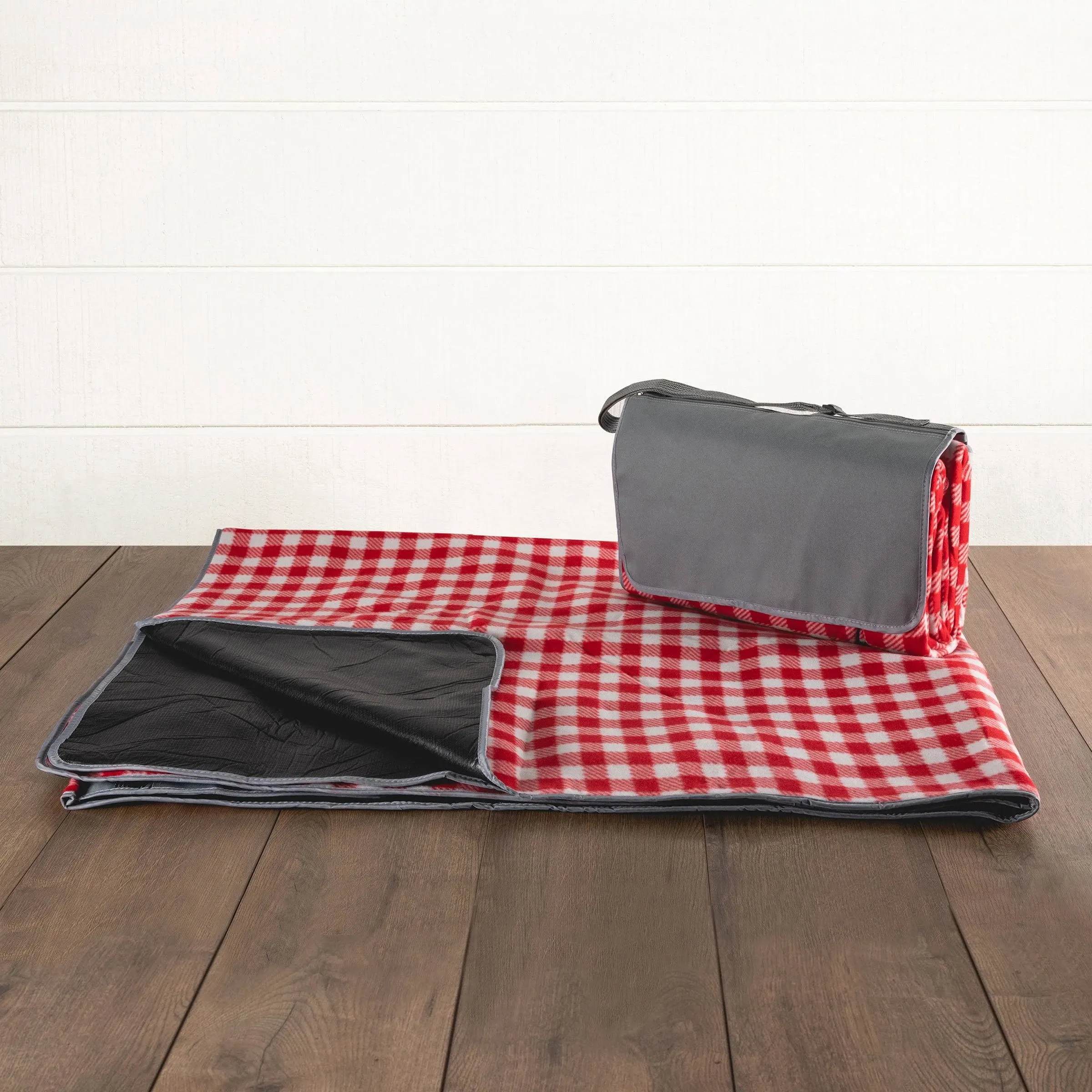 Picnic Time XL Outdoor Blanket Tote - Red/White