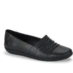 Piper Slip On - Black | Baretraps