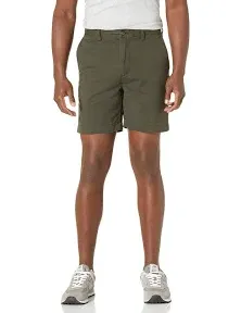 Amazon Essentials Men's Slim-Fit 7" Short