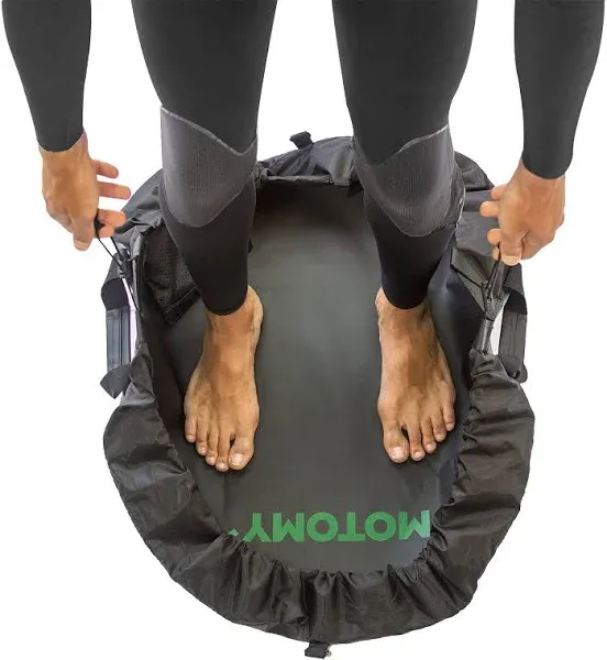 MOTOMY Wetsuit Changing Mat IslandMat