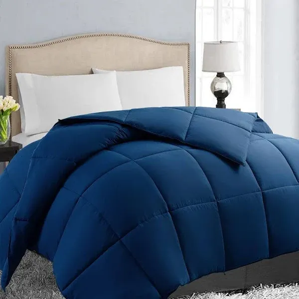 EASELAND All Season Oversized King Soft Quilted Down Alternative Comforter Rever