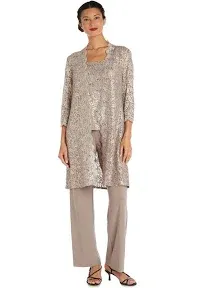 

  
Champagne R&M Richards 1993 Mother Of The Bride Pant Suit for $69.0
 – The Dress Outlet
