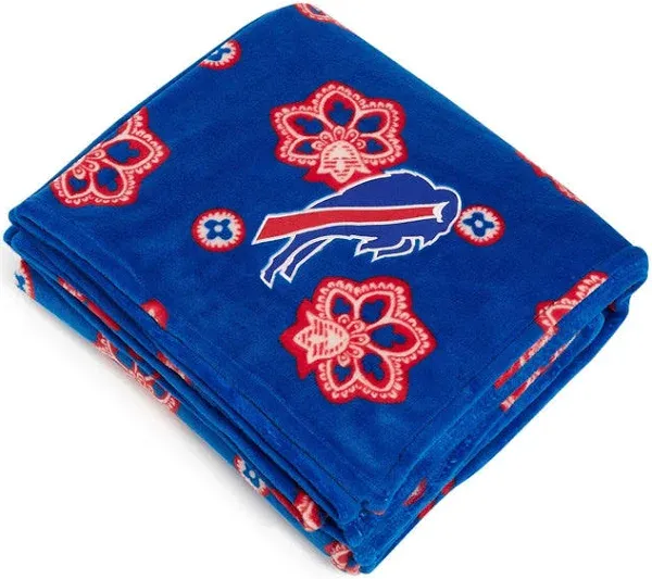 Vera Bradley Women's Fleece NFL Oversized Throw Blanket (Multiple Teams Available), Buffalobillsonroyalblue/Redbandana, One Size