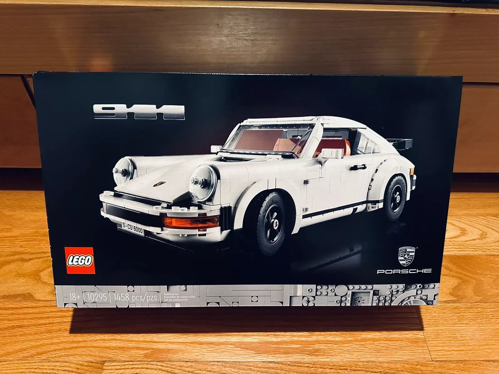 LEGO Icons Porsche 911 10295 Building Set, Collectible Turbo Targa, 2in1 Porsche Race Car Model Kit for Adults and Teens to Build