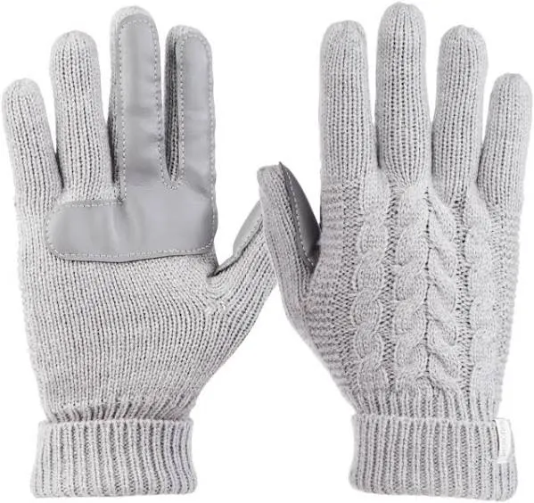 Isotoner Women's Cable Knit Gloves