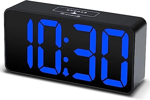 Dreamsky Compact Digital Alarm Clock with USB Port for Charging 0-100% Brightness Dimmer Red Bold Digit Display 12/24Hr Snooze Adjustable Alarm