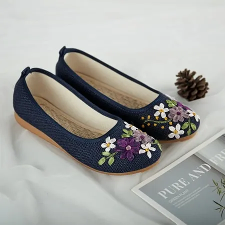 Women Classic Floral Print Embroidered Shoes Chinese Style Ballet Flats Shoes Slip on Shoes