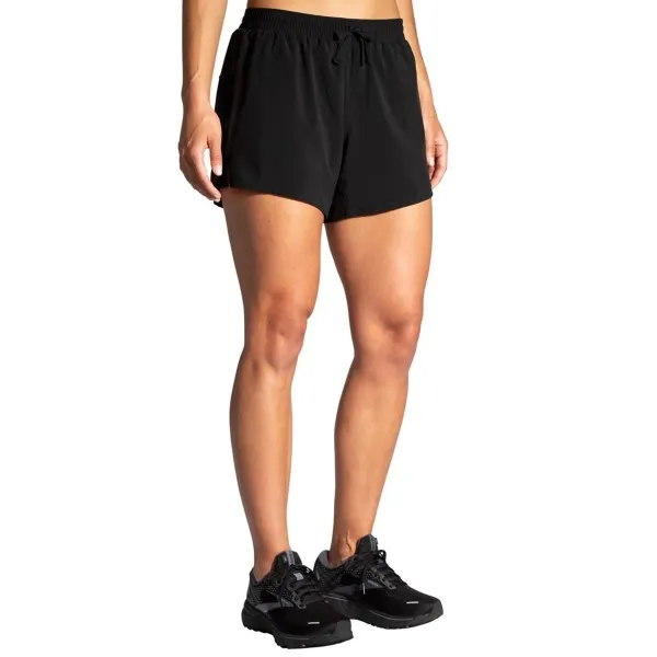 Women's Brooks Moment 5in Shorts