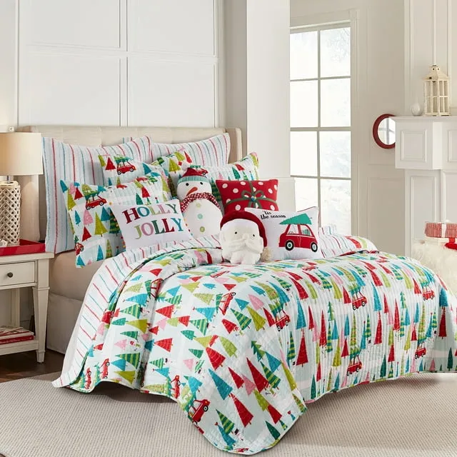 Levtex Home Merry & Bright Holly Jolly Quilt