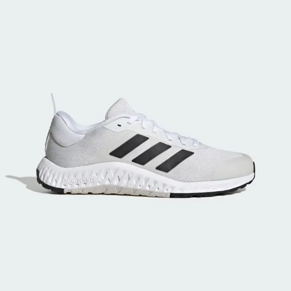 adidas Women's Everyset Training Sneaker