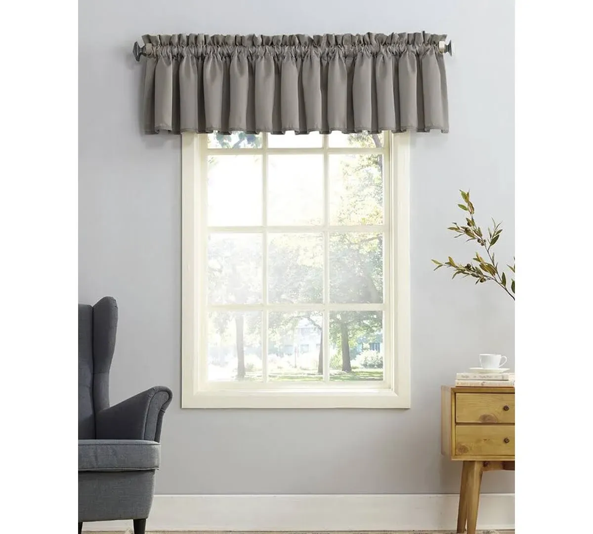 Sun Zero Rod Pocket Room Darkening Valance