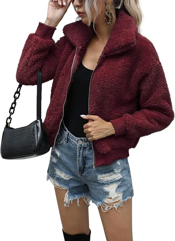 AKEWEI Women's Short Faux Fur Coat Casual Shaggy Jacket with Pockets Warm Winter Zip-Up Fluffy Outwear