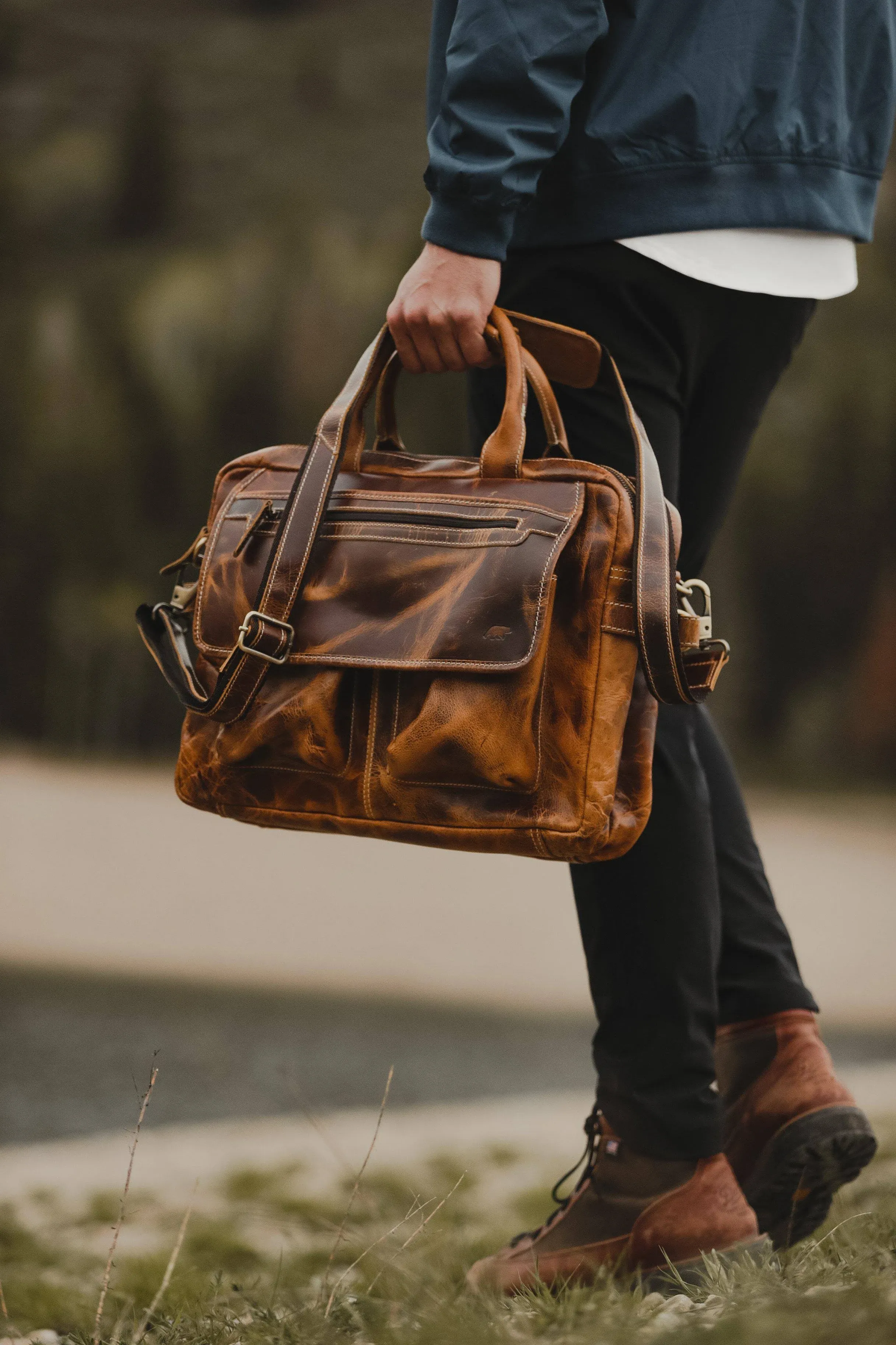 Kodiak Leather Co. Buffalo Leather Pilot Bag